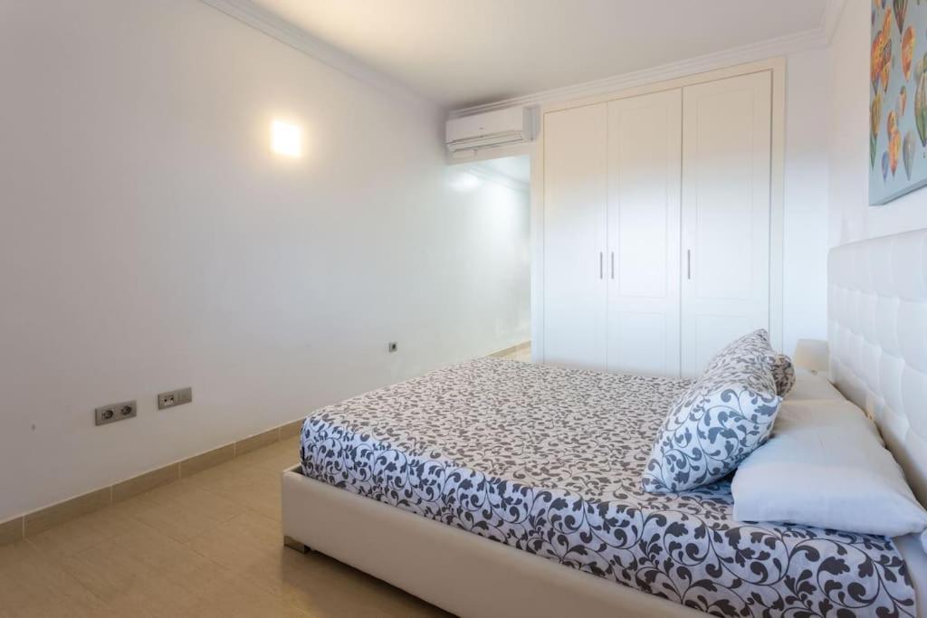 Prachtig Luxe Appartement Met Zeezicht San Miguel de Abona Luaran gambar